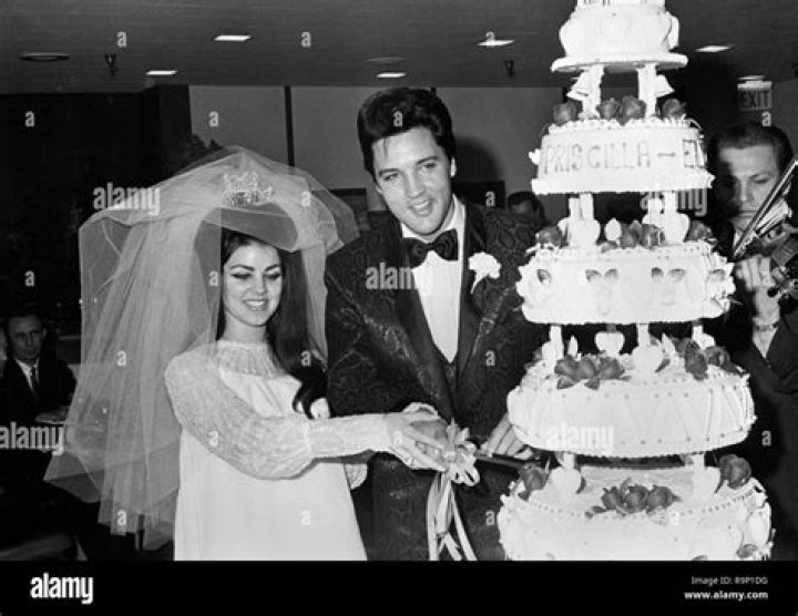 Captivating Moments: Photos of Elvis and Priscilla Presley